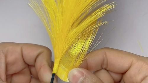 金黄色|紫色丝带芦苇花火了,试着给金黄色的丝带抽个丝,成品也很赞