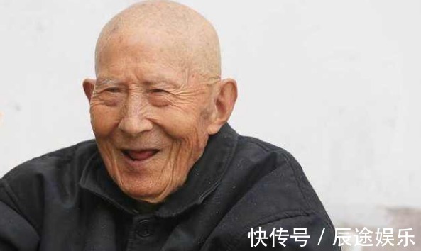 定律|百岁老人长寿定律，两“管”两“放”，可惜很多人都做不到！