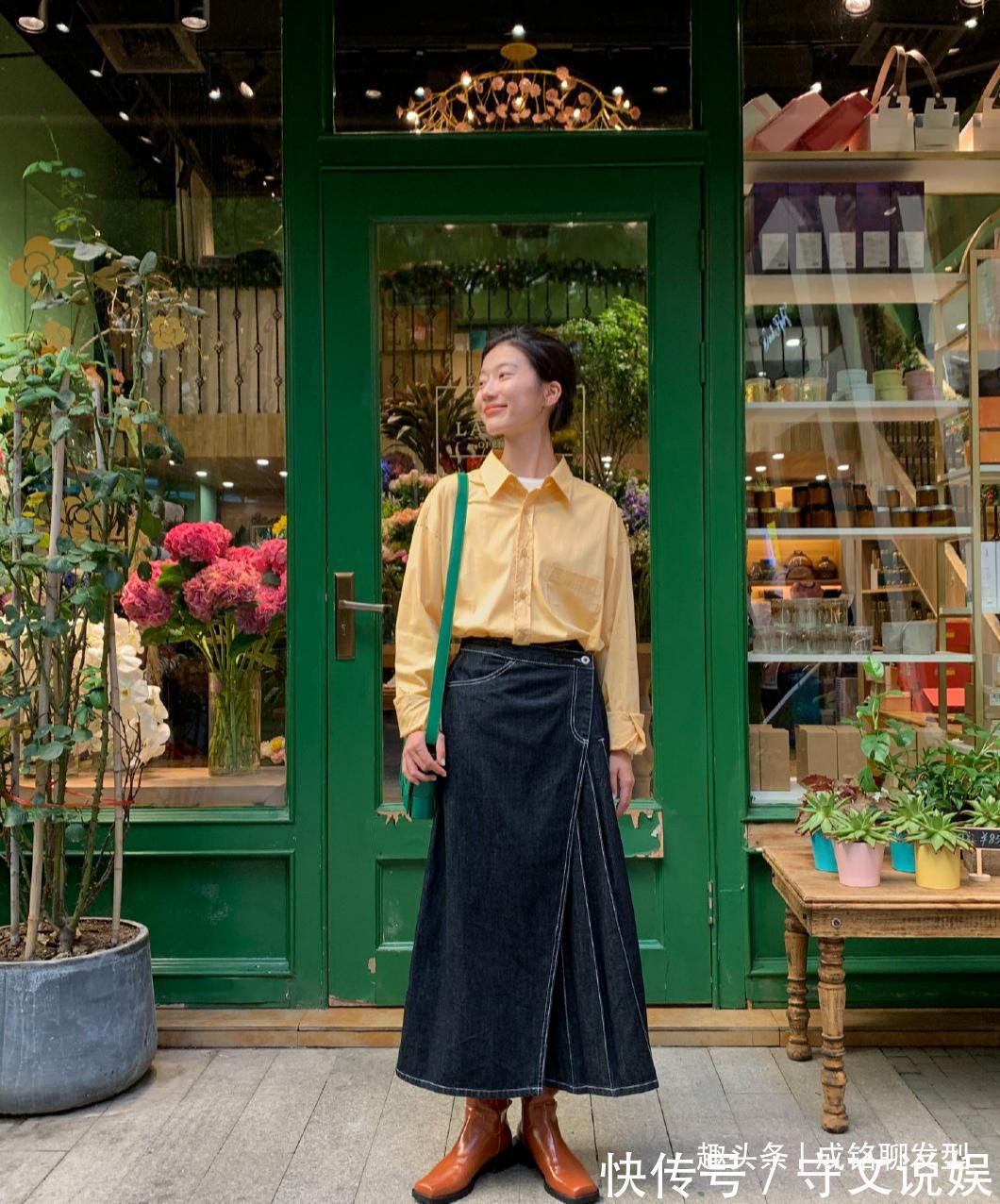 中年女性 中年女性如何穿出减龄效果两组时尚显年轻的穿搭,洋气更显气质