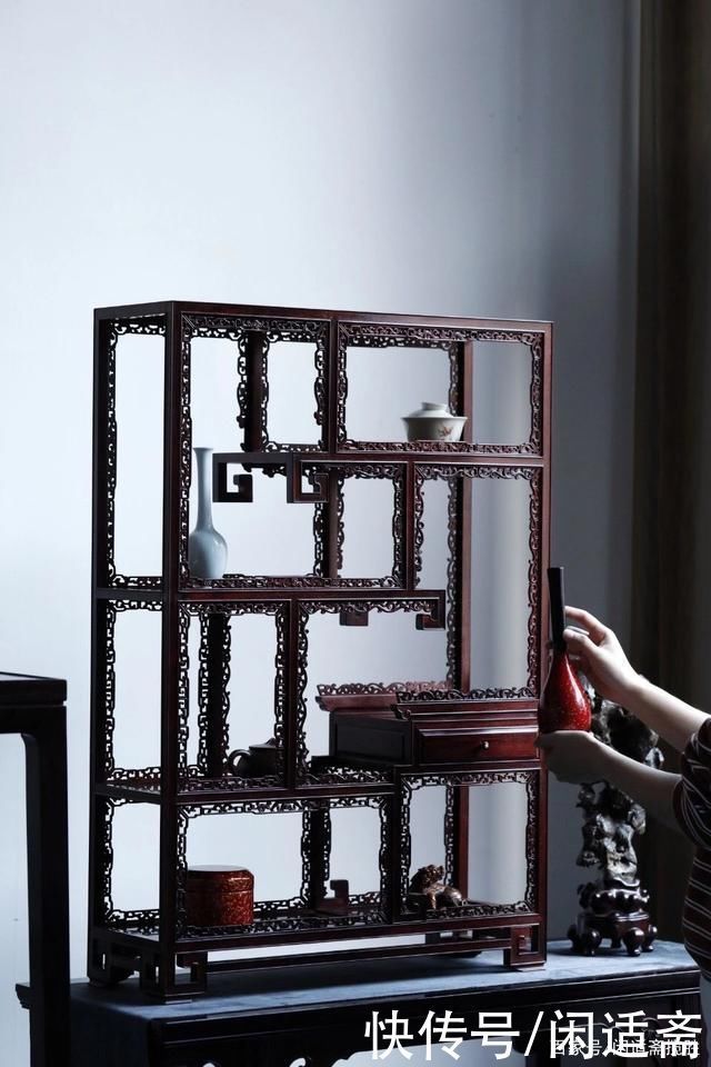 文房雅器,小叶紫檀,拐子纹案头博古架