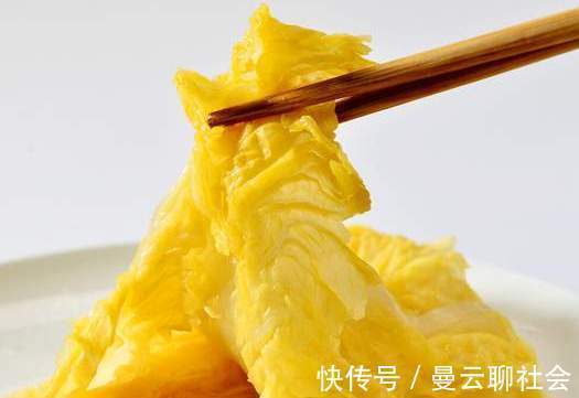 冬天|腌酸菜不要只知道加盐，牢记3个关键，酸菜又酸又脆不腐烂
