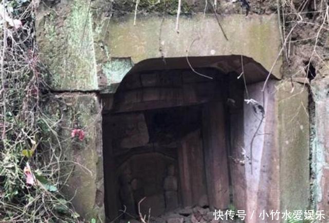 高价|将仿制品放墓中伪造现场,再以高价出售获利,当代盗墓贼有多猖狂