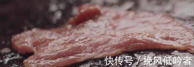 汪涵石頭上烤肉，李誕嫌臟不吃，陳赫吃肉的表情說明一切