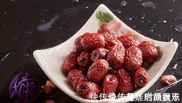 营养物质|红枣吃之前要不要洗?如何吃干净卫生,还不会浪费营养物质
