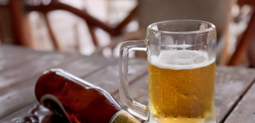 养花浇水是门学问，不讲究迟早要吃大亏，别再随意用了