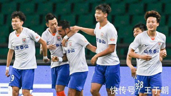 比赛|5归化离开中国!李霄鹏收获意外惊喜,力助12强赛国足战胜日本