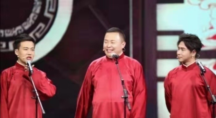 成龙|和汪涵“闹翻”被成龙婉拒,给郭德纲“下跪”的欧弟,哪去了