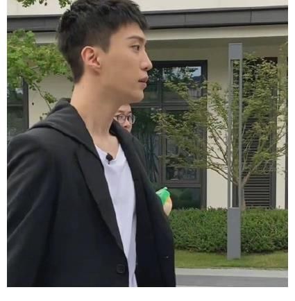 范丞丞|《青春周游記3》錄制，范丞丞短發(fā)亮眼，這一季能夠?yàn)榫琶门?
onload=