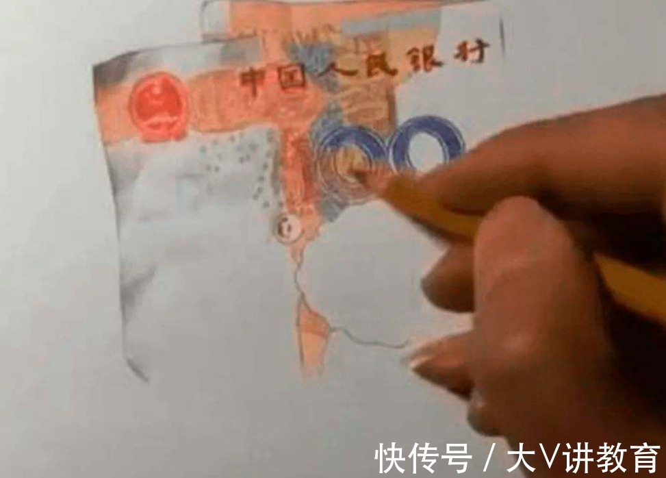 以假乱真&美术生作品“以假乱真”,老师看后都难以分辨,网友:高手在人间