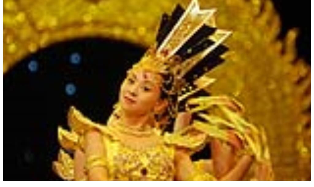 杨丽萍|邰丽华：千手观音领舞聋哑女孩，被富豪追求8年，如今怎样了？