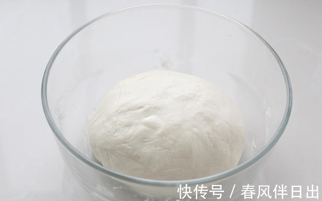 酸奶|不加一滴油，用平底锅就能做的酸奶烤饼，健康美味犹如面包般暄软