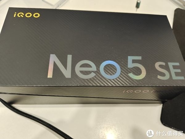 iqoo|【性价比的选择】iQOO Neo 5 SE 8+256G 开箱&简单体验