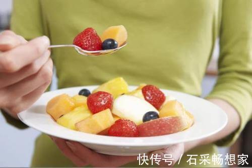 中老年人|糖尿病人吃水果,吃对了养人、吃错了伤人,中老年人不要吃错了