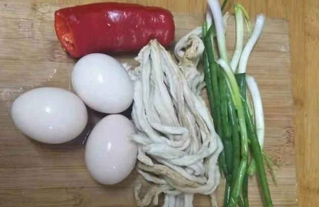  鸡蛋|朴实无比的萝卜干，那是远方母亲的思念