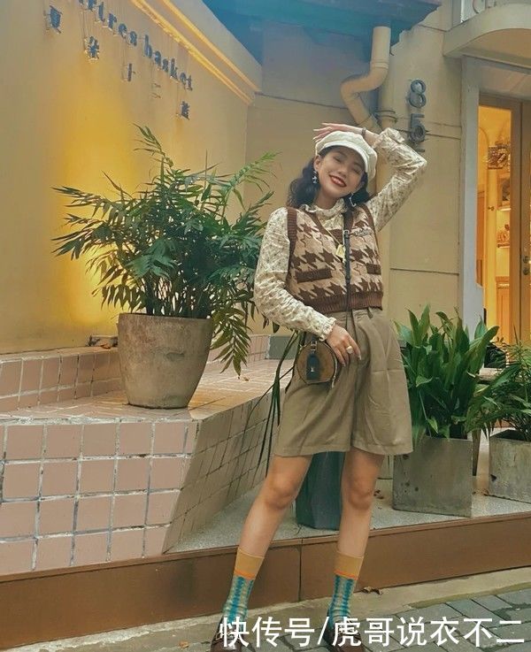 冬春交际，穿搭“神器”原来是它，单穿叠穿都很时尚