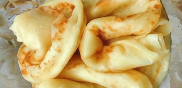 和面|家常油饼柔软好吃,和面和火候是关键,不用调油酥,比买的还好吃