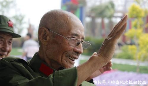 瓜子|当年朝鲜战场高喊“向我开炮”的他,花甲之年却蹬着三轮车卖瓜子