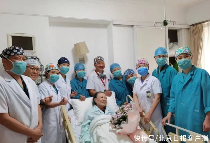 邱玲|医师节，每位协和医生都收到了线上定制“礼盒”