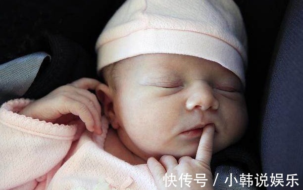 脐部|百天内的宝宝比较特殊,除了不能把屎把尿,这些常识宝妈也要了解