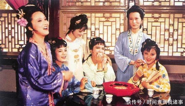 薛姨妈和宝钗能够长住贾府, 底气到底是什么