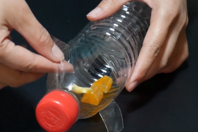 变废为宝|用剩下的肥皂头别扔了,放在塑料瓶里特别“值钱”,学会受用一生