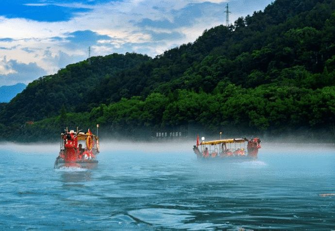 溶洞|溶洞、漂流、大峡谷…温度低至16℃！夏天哪里好玩又避暑？这些地方收藏好