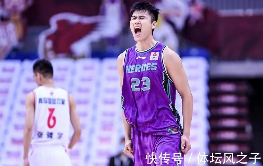 夏晓司|山东男篮迎来三大好消息,徐长锁迟迟没有下课,球迷怒斥高速