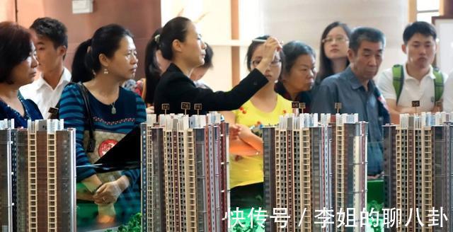 生活方式|贷款买房终身为房打工，买不起房生活潇洒，哪种生活方式更好