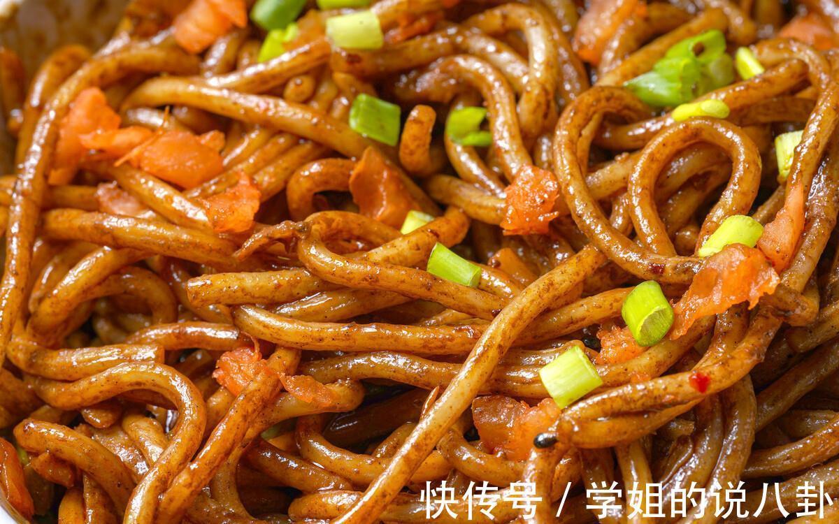 调芝麻酱时,放食用油放水都错了!教您一招,比火锅店更香更好吃