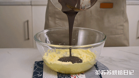 皇家巧克力蛋糕做的对,脆嫩满足又美味