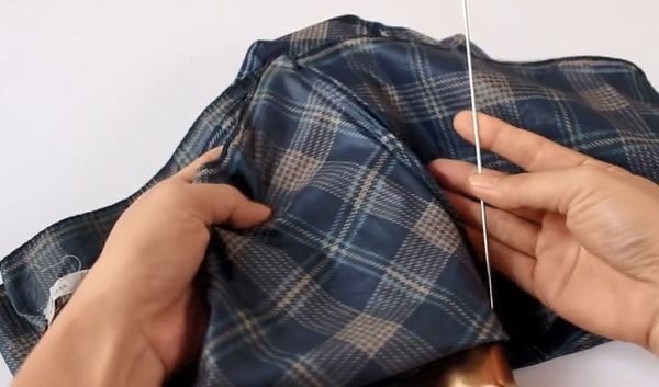 破旧雨伞不要扔，把笔芯缝在上面，解决了困扰大家的一个大烦恼！