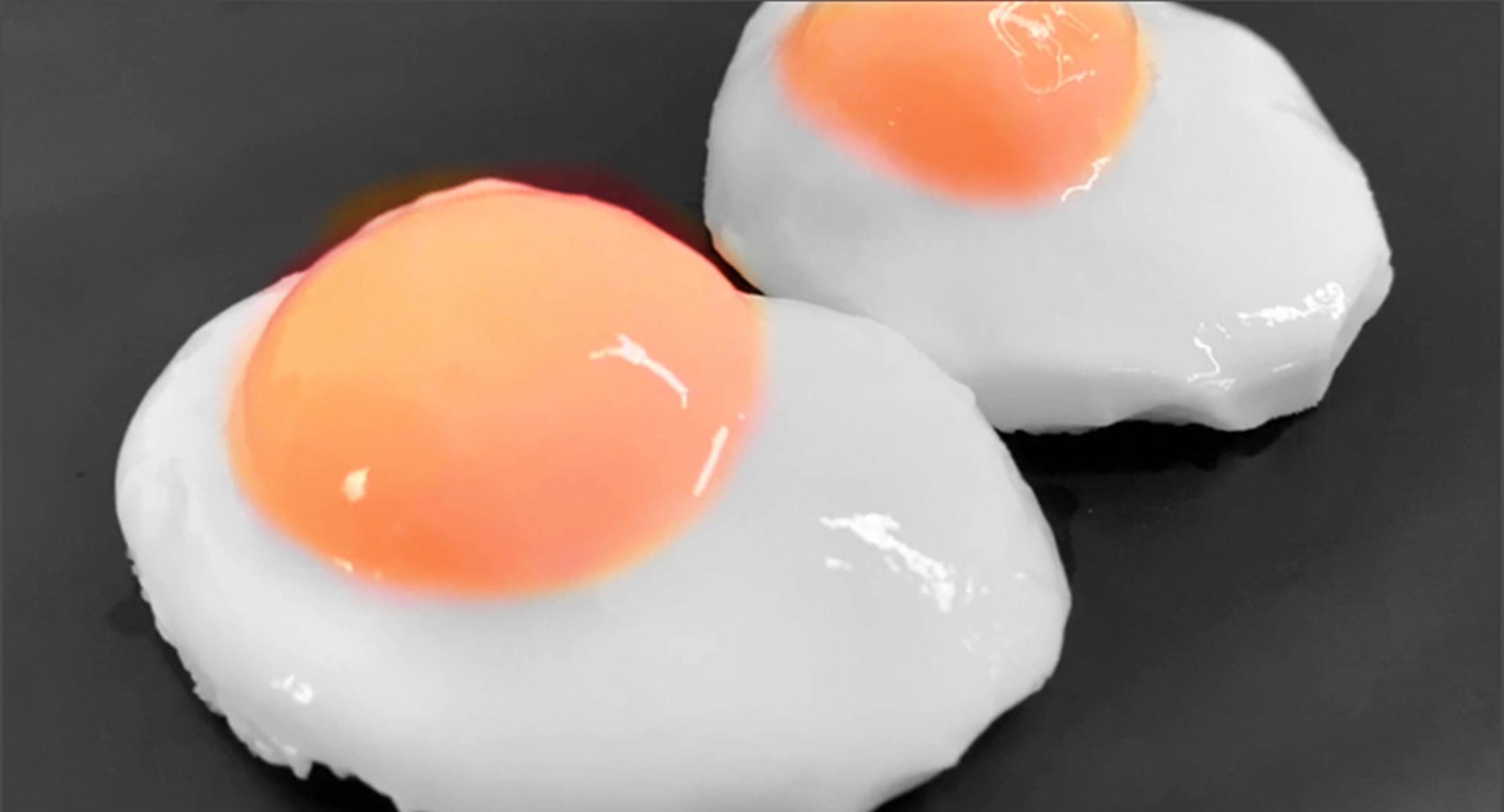  荷包蛋|煮荷包蛋，水开下锅是不对的！学会这个技巧，鸡蛋完整嫩滑不粘锅