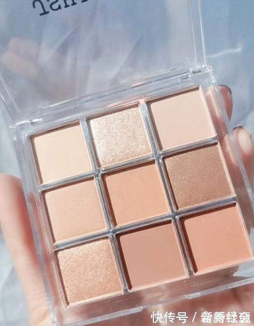九色眼影盘|单眼皮也能改善眼型,这几种眼影盘平价好上手,小白也可驾驭