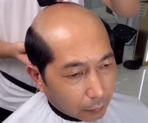 发型|地中海式发型大叔换了款发型后，瞬间变英俊潇洒，女生：厂长成了董事长