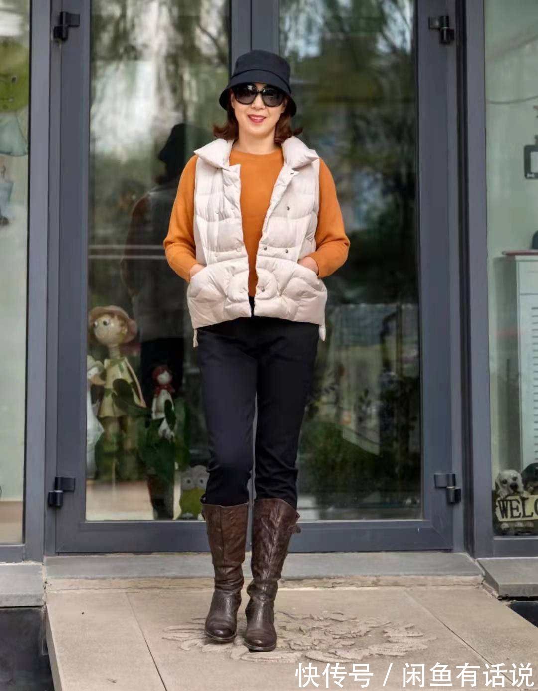 时髦|65岁奶奶用一件“羽绒马甲”,搭出冬天的温暖时髦,阿姨辈照穿美