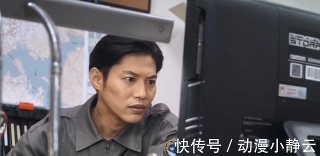 慢镜头|你以为伽古拉看见艾斯露出的是不屑的表情?其实他在掩饰心中的狂喜