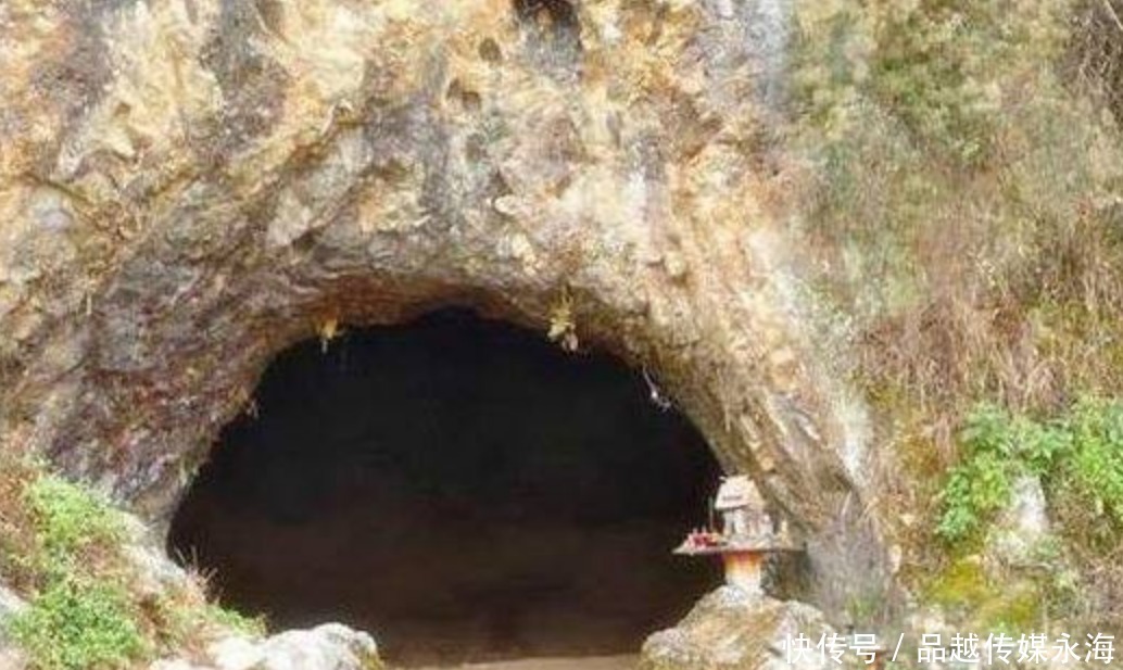 佘太君|杨门女将佘太君，去世九百年古墓被发现，荒草没膝且未发现陪葬品