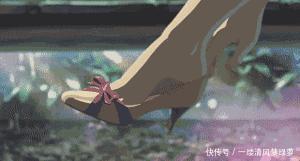 自带|夏末秋初穿什么鞋选择这些自带buff的人气款,不再乱穿鞋