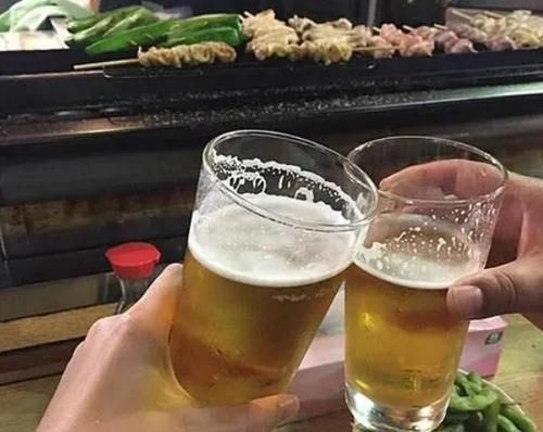 甲状腺肿大|患有甲状腺结节的人，起床时注意这3件事，或对消散结节有帮助