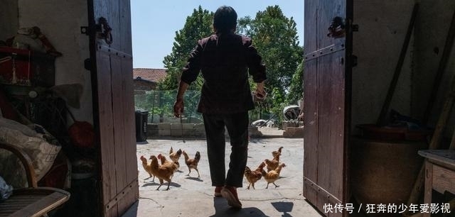 拿出|抗日英雄留下五间老房,亲儿子与继子争遗产,各拿出证明文件