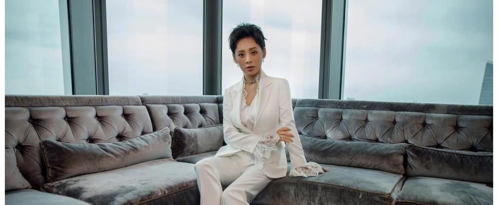 王建國懟寧靜很巧妙，事后回應更高級，此事大張偉李誕也該上熱搜