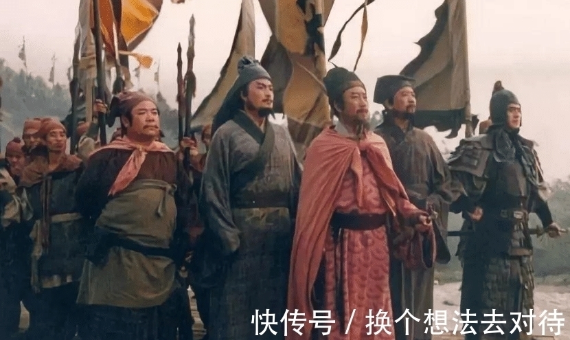 宋徽宗!水浒好汉,为何都投奔宋江,却没人理会方腊?三点原因都很现实