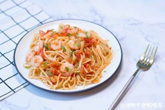 一道解馋开胃的午餐,营养美味,好吃开胃,大人小孩都爱吃