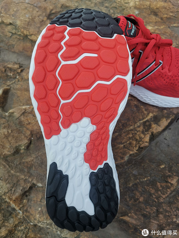 旗舰|旗舰缓震跑鞋也可以很轻盈——NB Fresh Foam 1080 V11 跑鞋测评