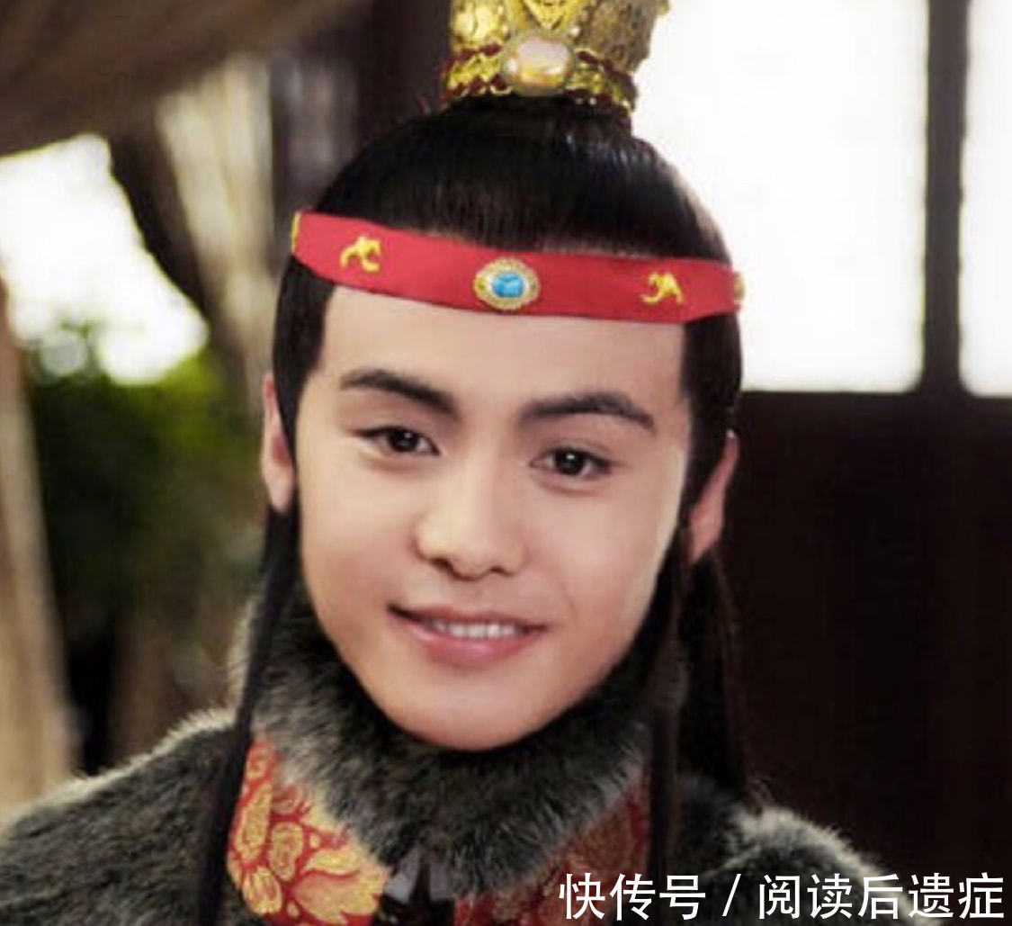 怡红院&宝玉求听戏,龄官拒绝,为何要搬出娘娘来压人?