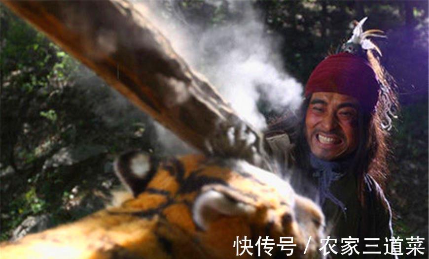 梁山@水浒传,武松和梁山五虎将比怎么样,看看呼延灼就知道