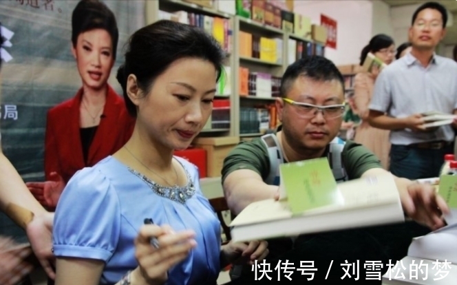 李清照!中南大学美女教授杨雨,我和李清照一样:“好酒、好赌还好色”