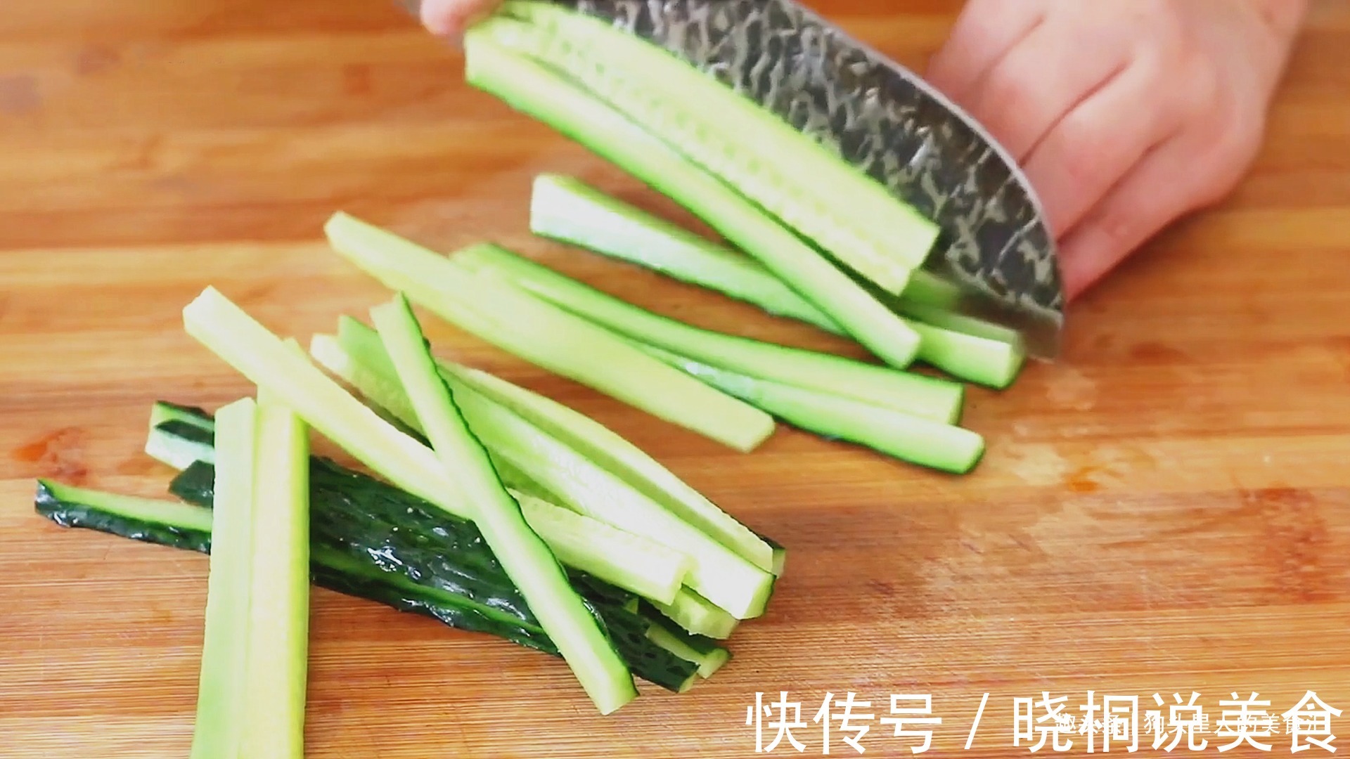 饭团家常做法，做早餐最适合，包一包就能吃，做法简单易学