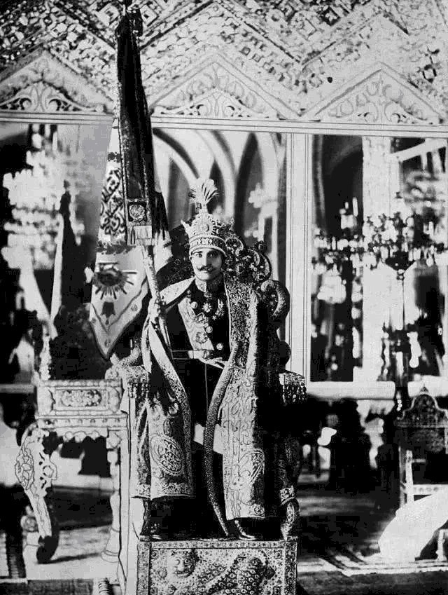 下场|唯一建国后改姓的国家,改姓后两代国王下场凄惨到了极点