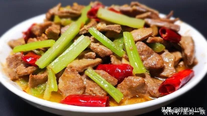 青菜椒|味道鲜美的10道家常菜，荤素搭配，好吃不腻，在家也能轻松当大厨